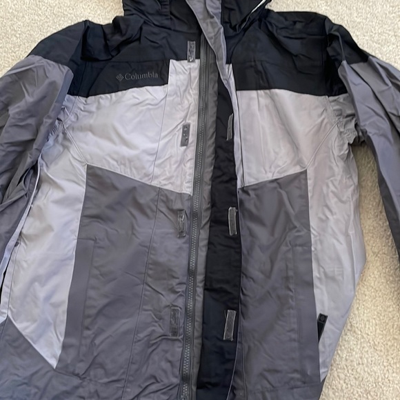 Columbia Jacket - Picture 6 of 9